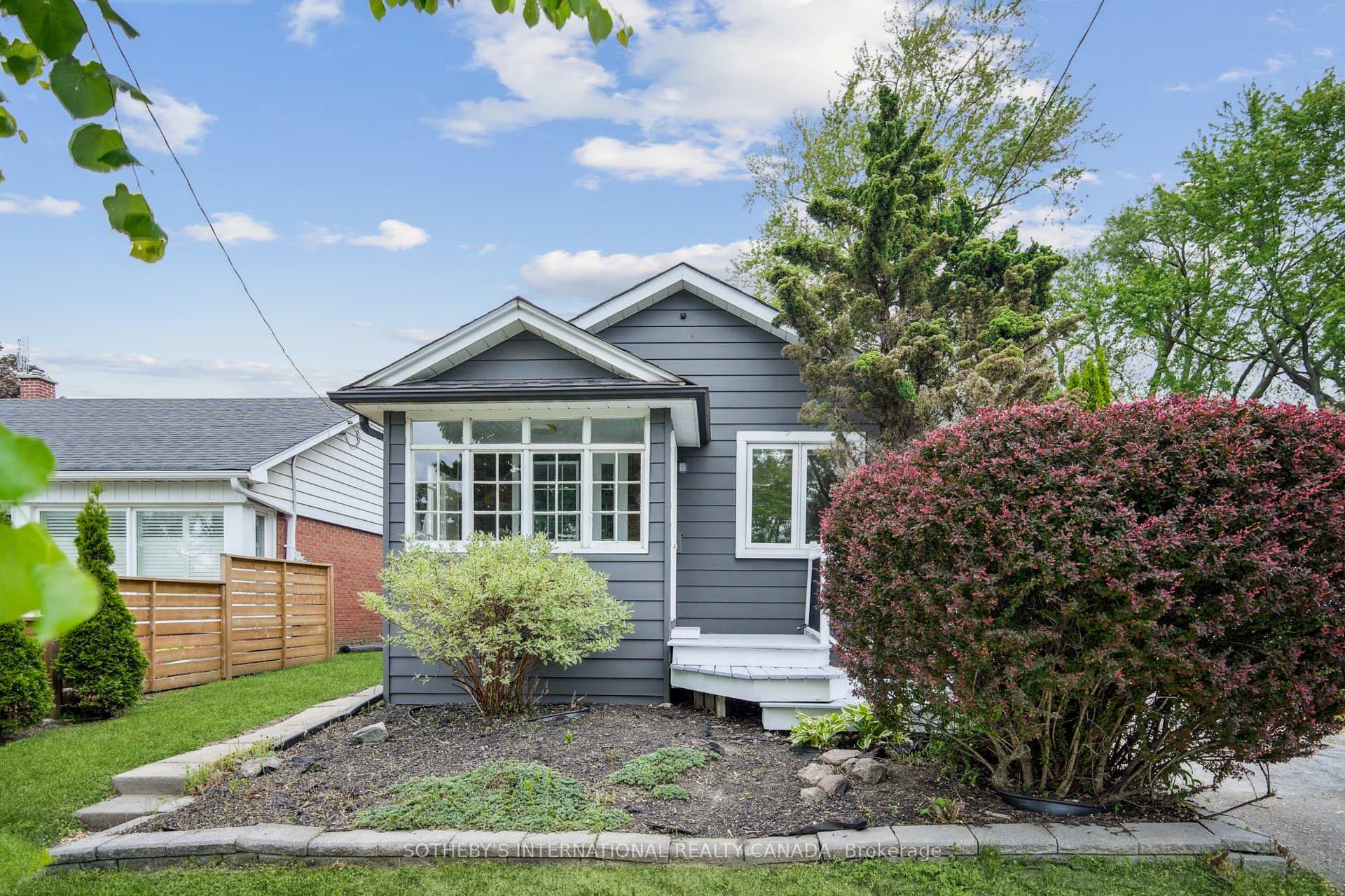Property Photo: 3722 St. Clair Avenue E ON M1M 1T6