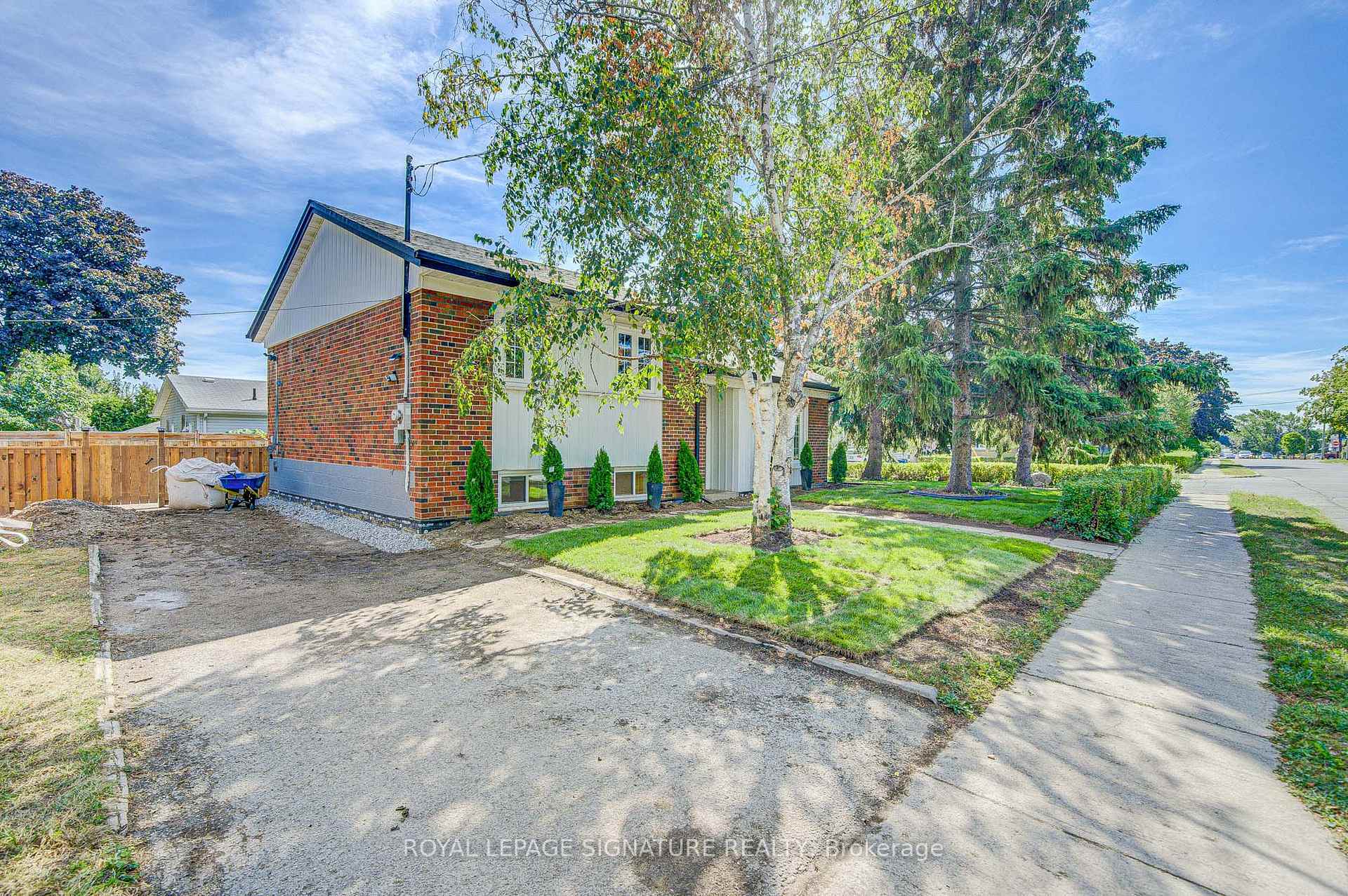 Property Photo: 2 Vankirk Road Basement ON M1P 1M7