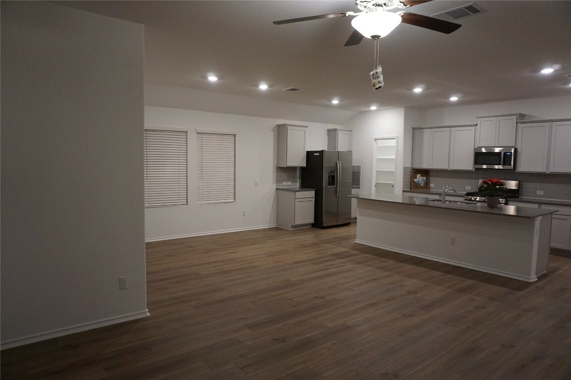 Property Photo: 1737 Catahoula Drive TX 78641