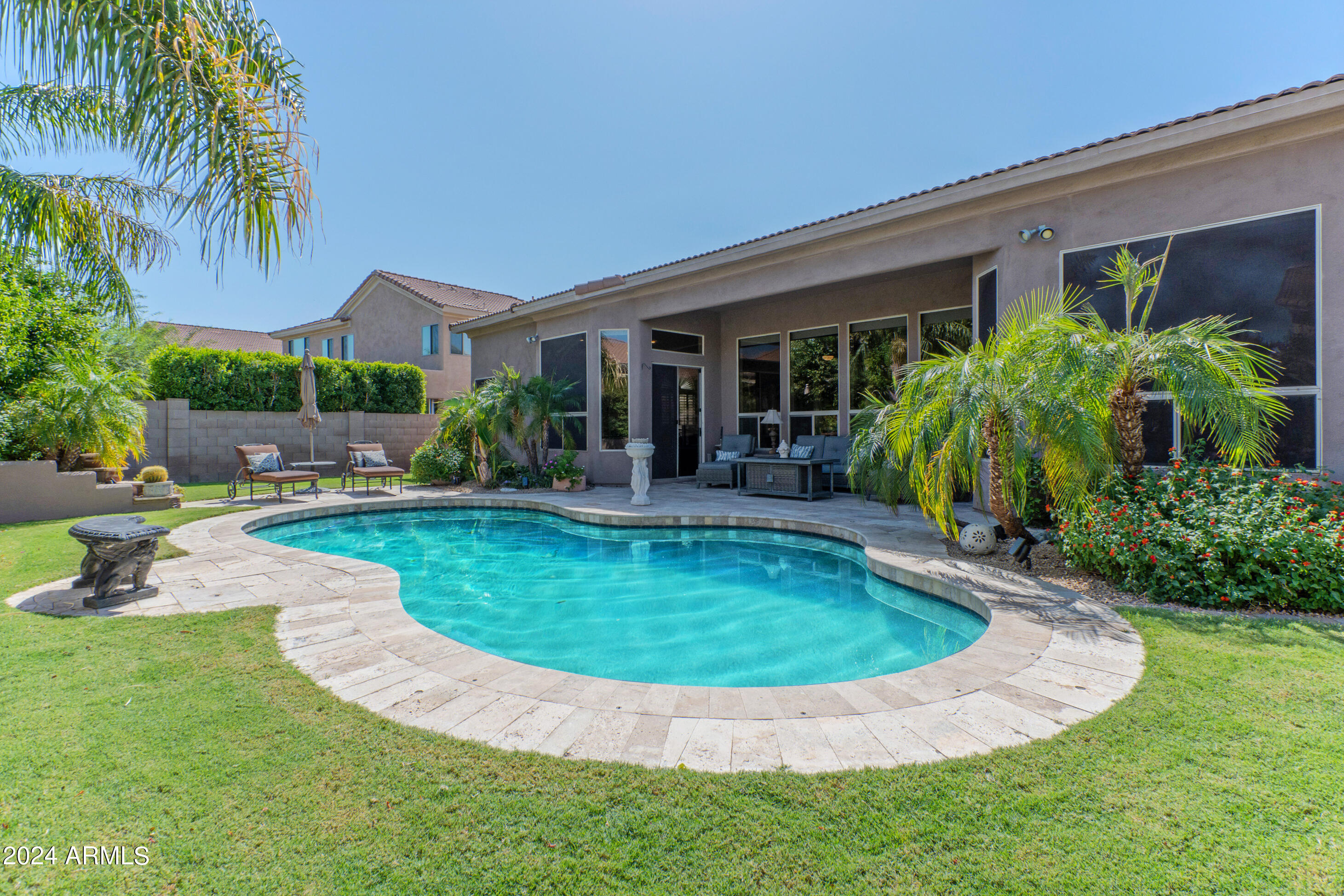 Property Photo: 4410 E Robin Lane AZ 85050