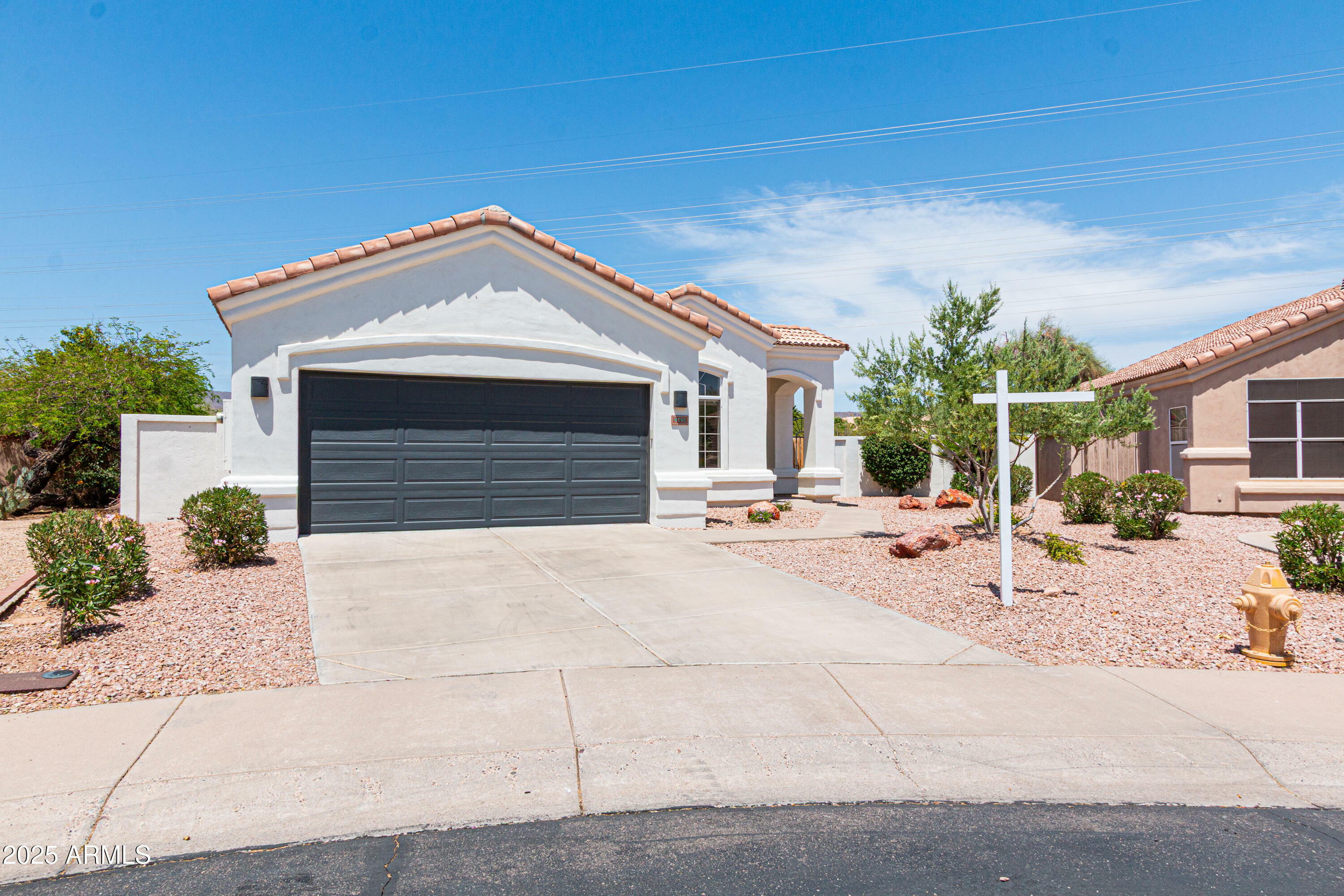 Property Photo: 9791 N 118th Way AZ 85259