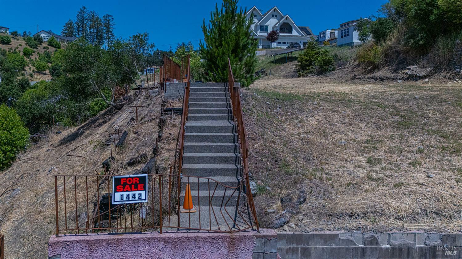 Property Photo: 1442 Michele Way CA 95404