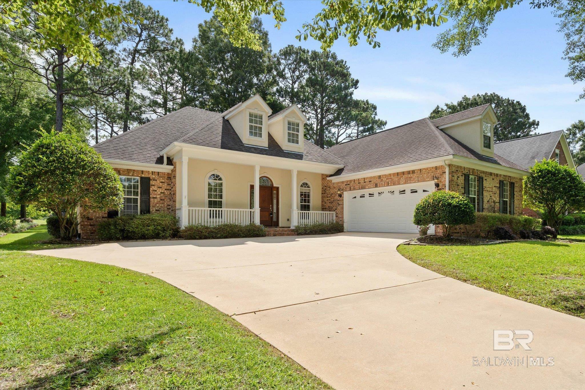 Property Photo: 9529 Aspen Circle AL 36527