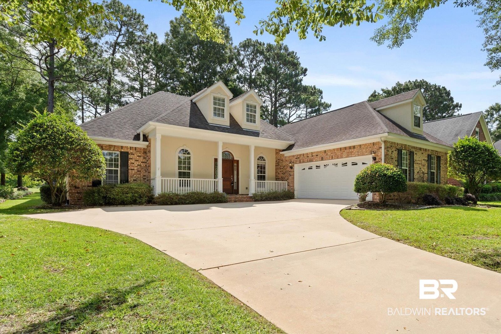Property Photo: 9529 Aspen Circle AL 36527