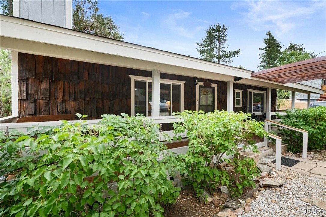 Property Photo: 593 Leonard Lane CA 92386