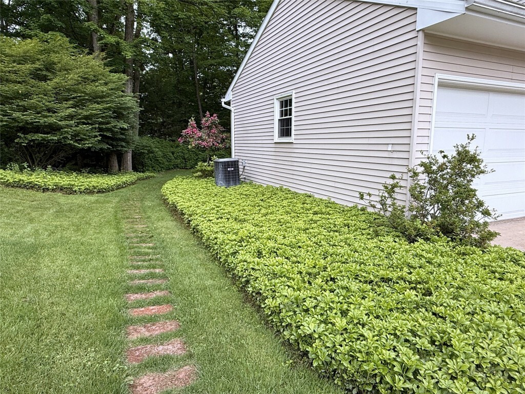 Property Photo: 512 Princeton Drive NY 13850