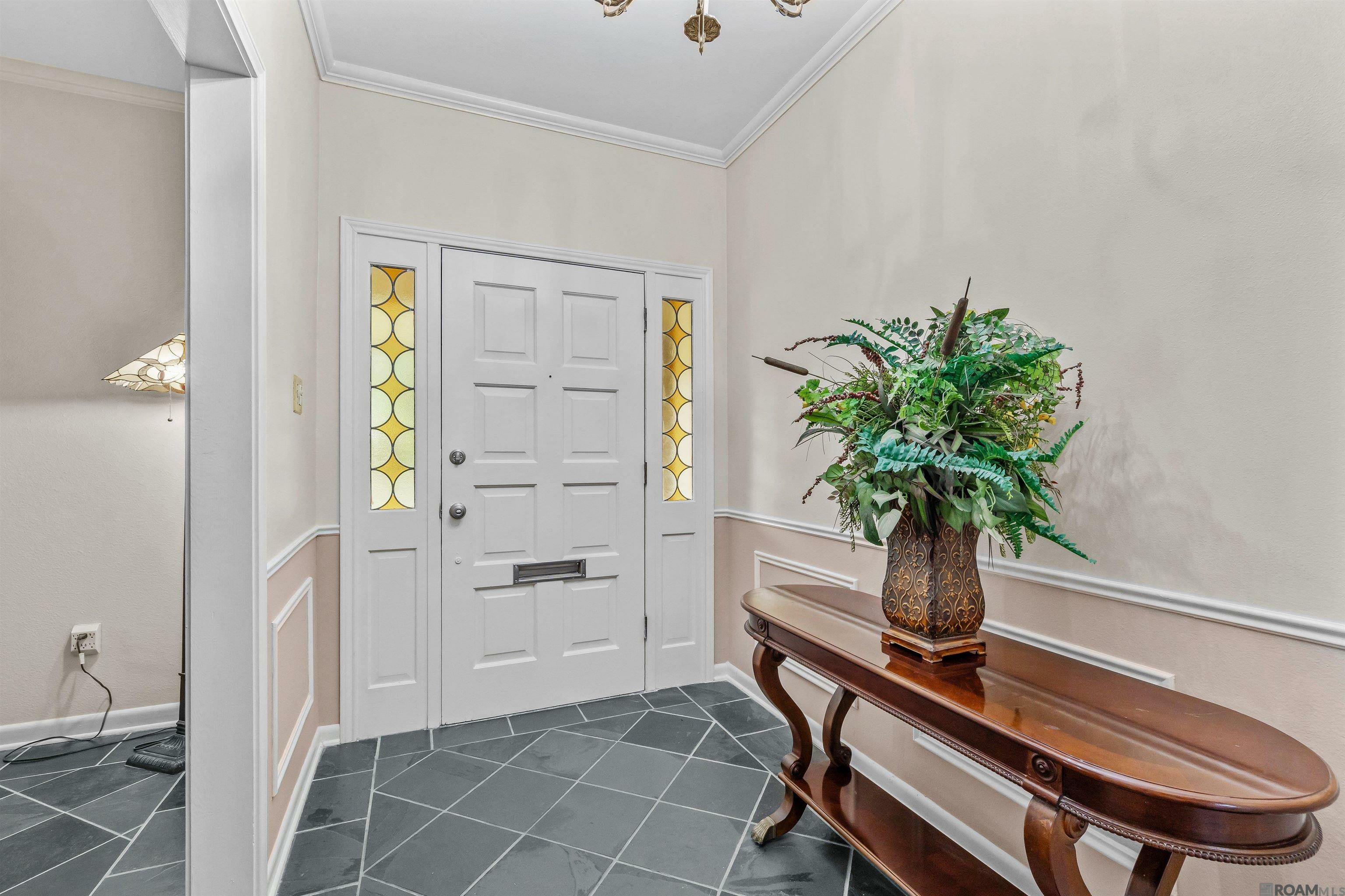 Property Photo:  1338 Oakley Dr  LA 70806 