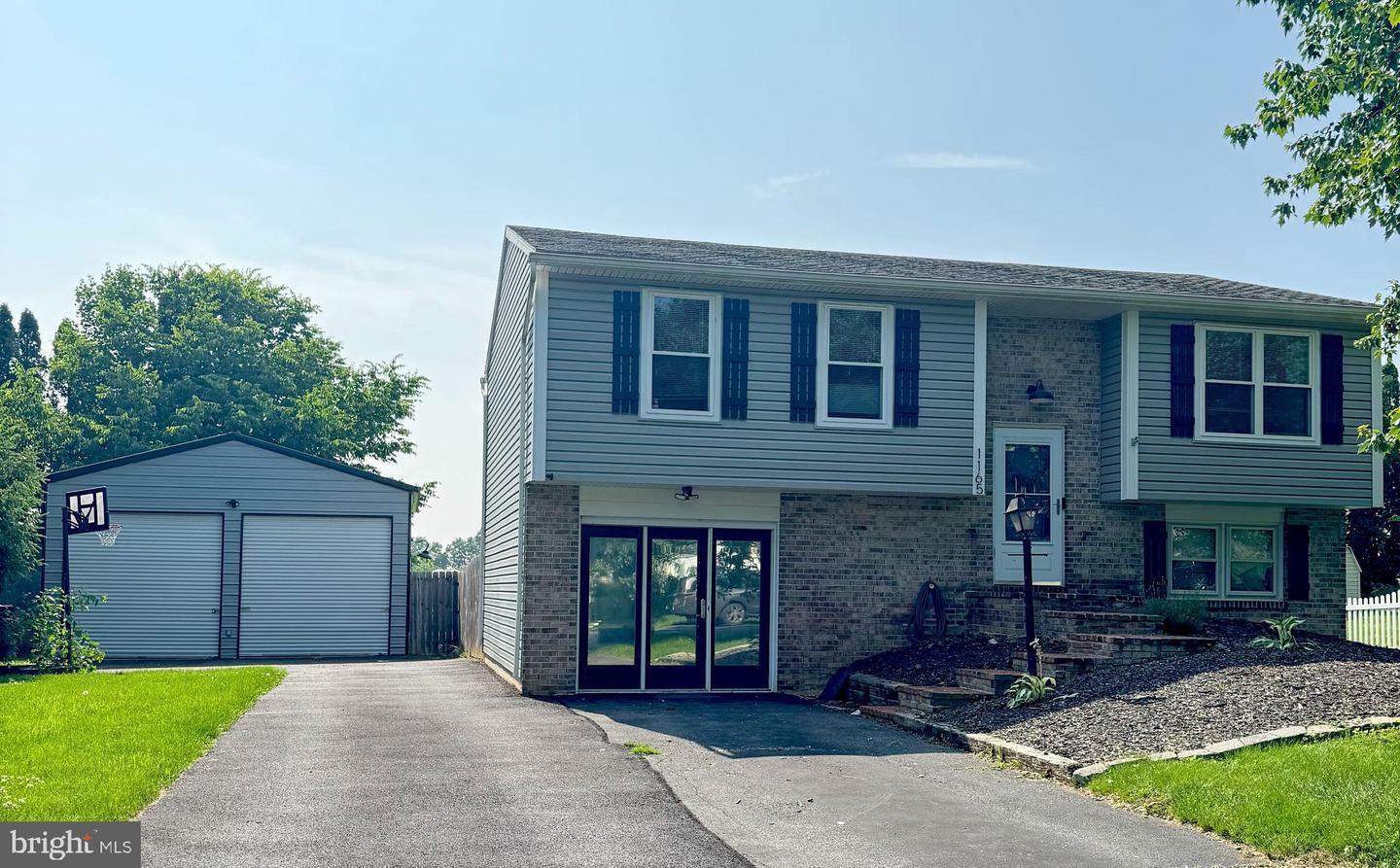 1165 Stellar Drive  Mount Joy PA 17552 photo