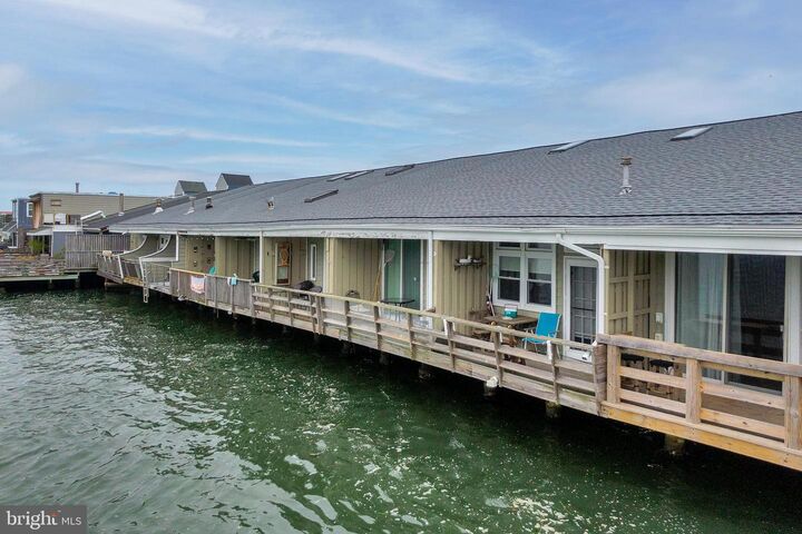 Property Photo:  705 Edgewater Avenue 705  MD 21842