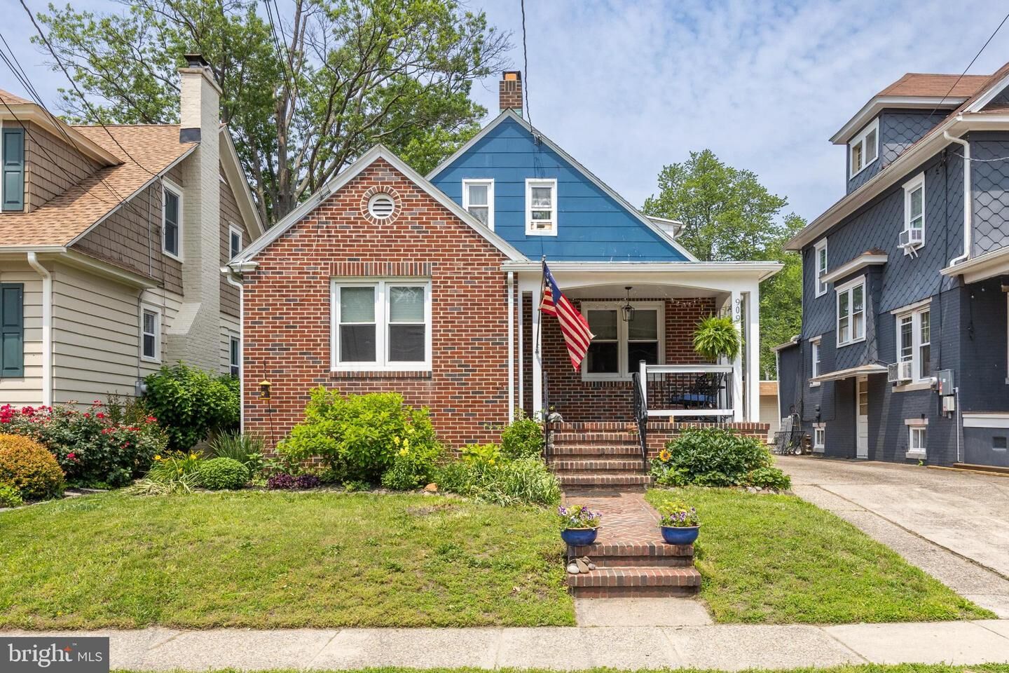 Property Photo: 909 Stokes Avenue NJ 08108
