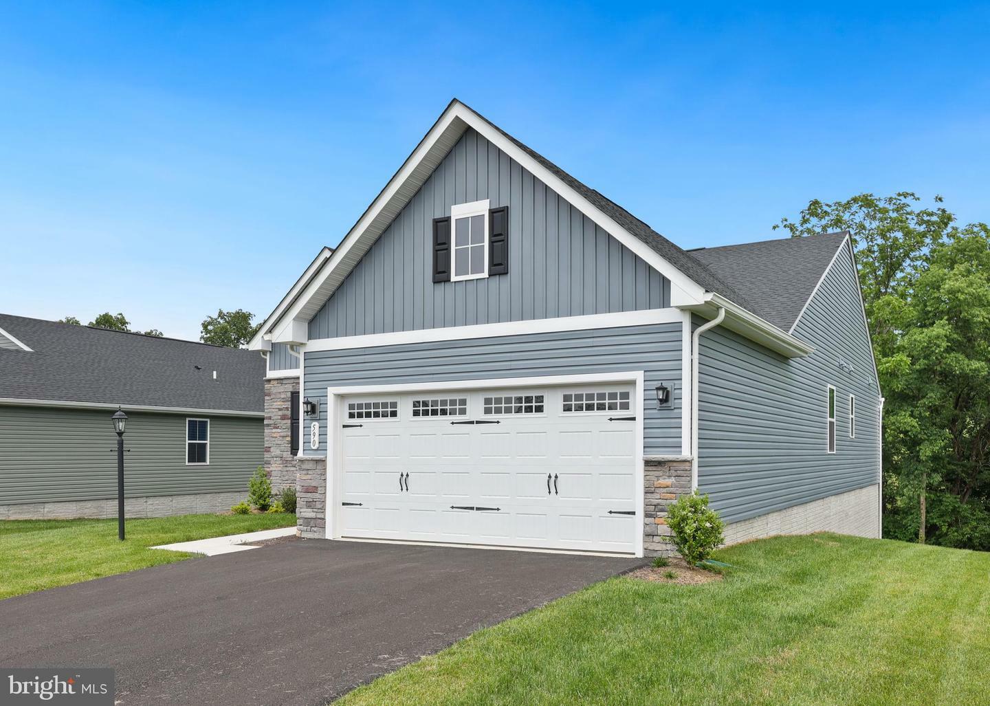 Property Photo: 590 Makers Way WV 25405