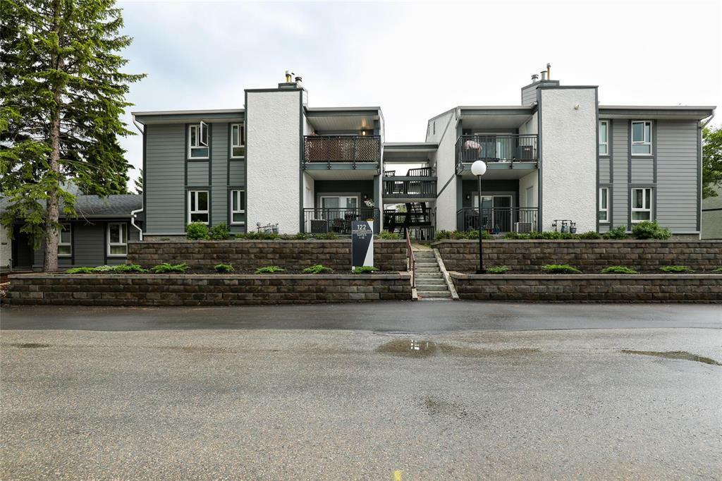 Property Photo: 122 Portsmouth Boulevard MB R3P 1B6