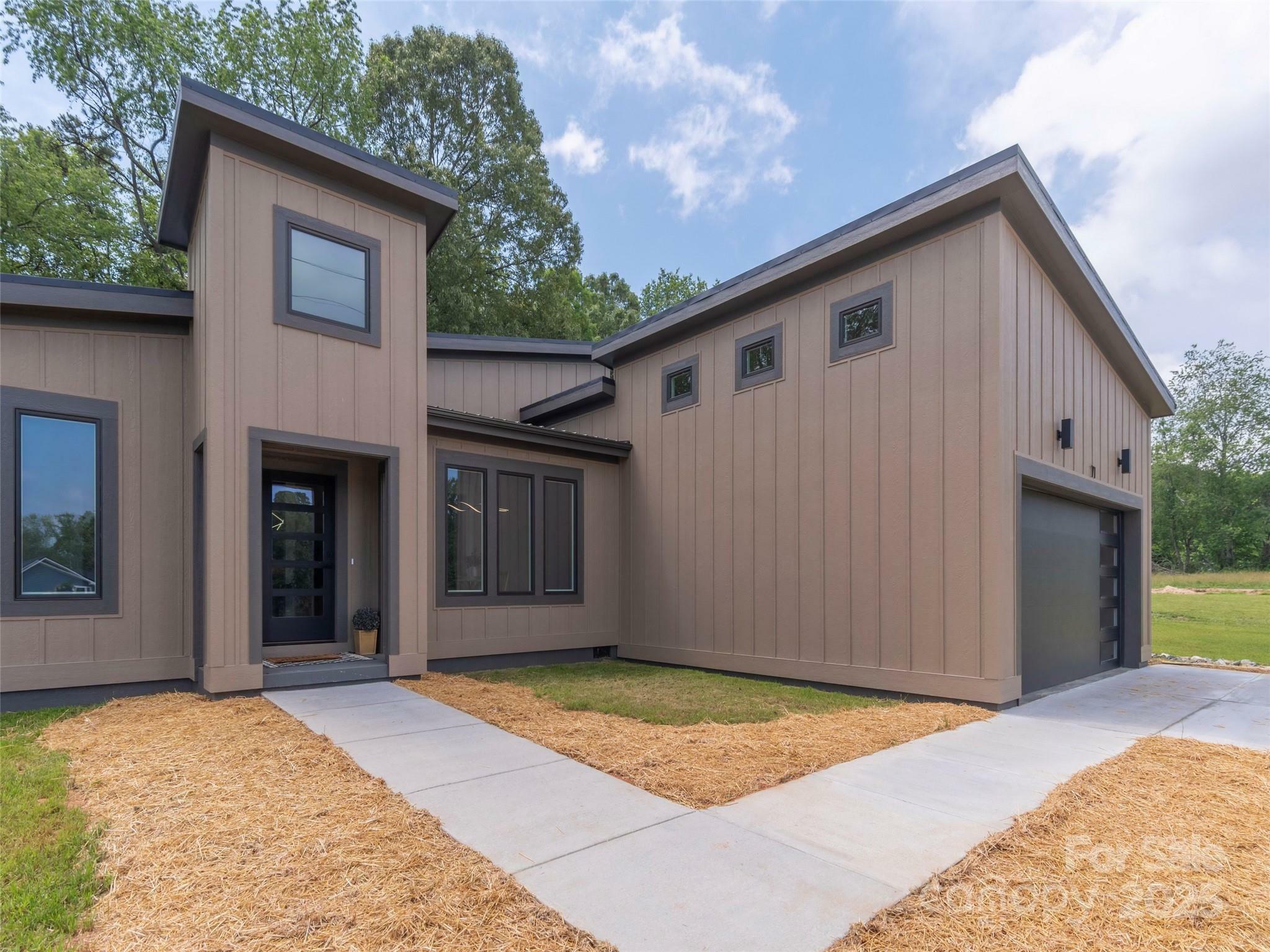 Property Photo: 71 Scott Meadows Drive NC 28806