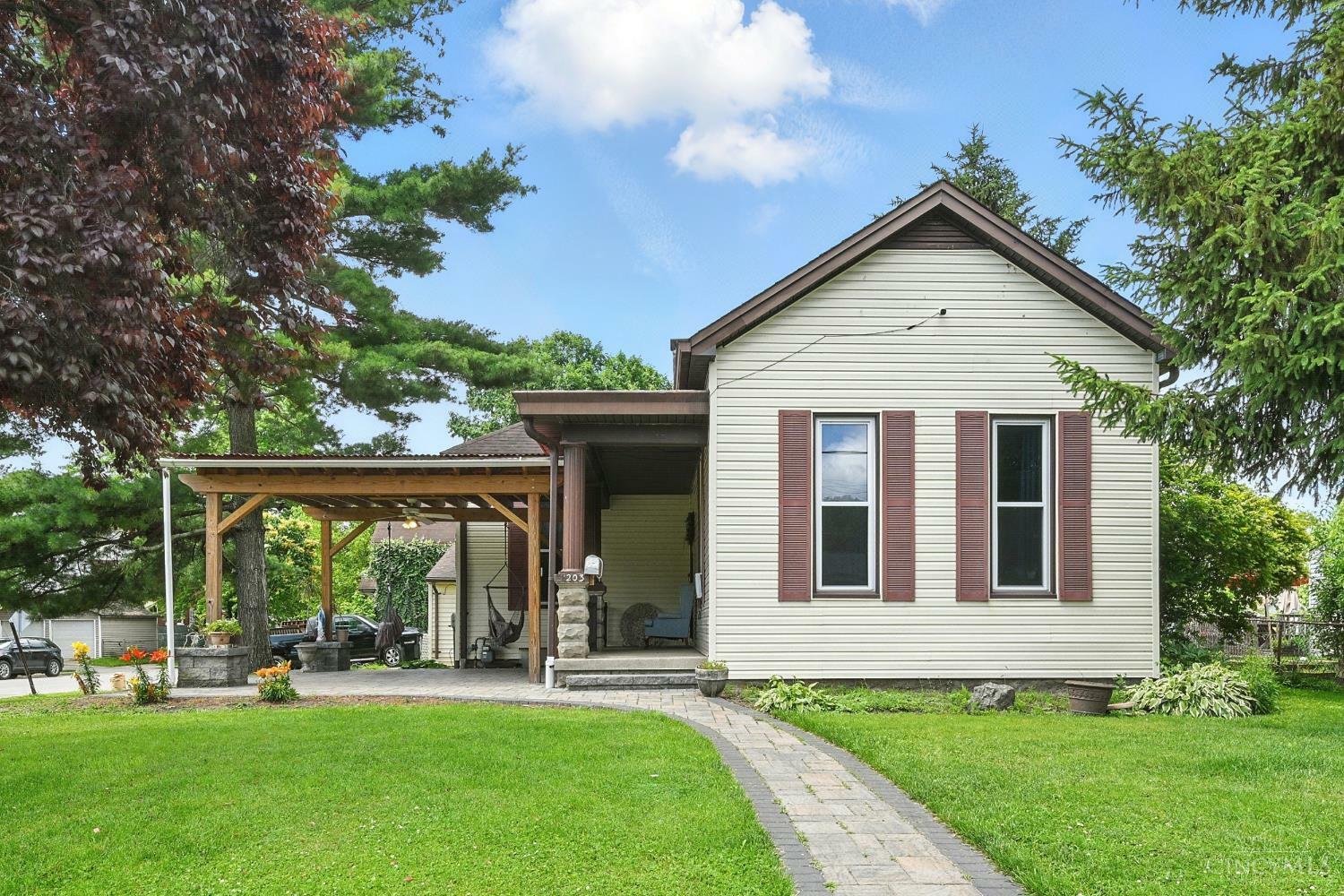 Property Photo: 203 W Seventieth Street OH 45216