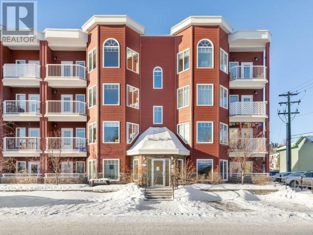Photo de la propriété: 402-6100 6th Avenue YT Y1A 1M5