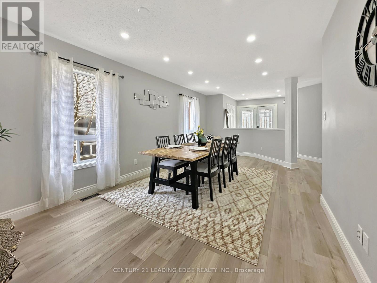 Property Photo: 91 Perryview Drive ON L9L 1T6