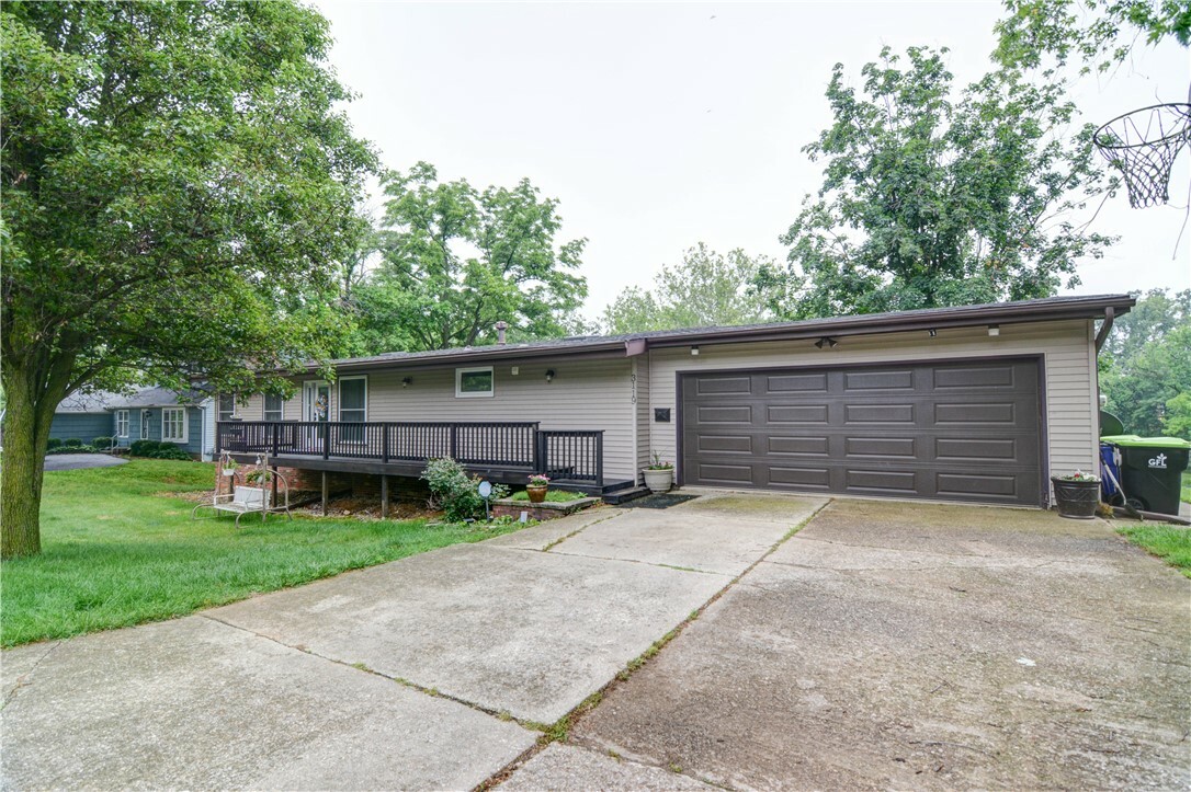 Property Photo:  3119 E Fitzgerald Road  IL 62521 