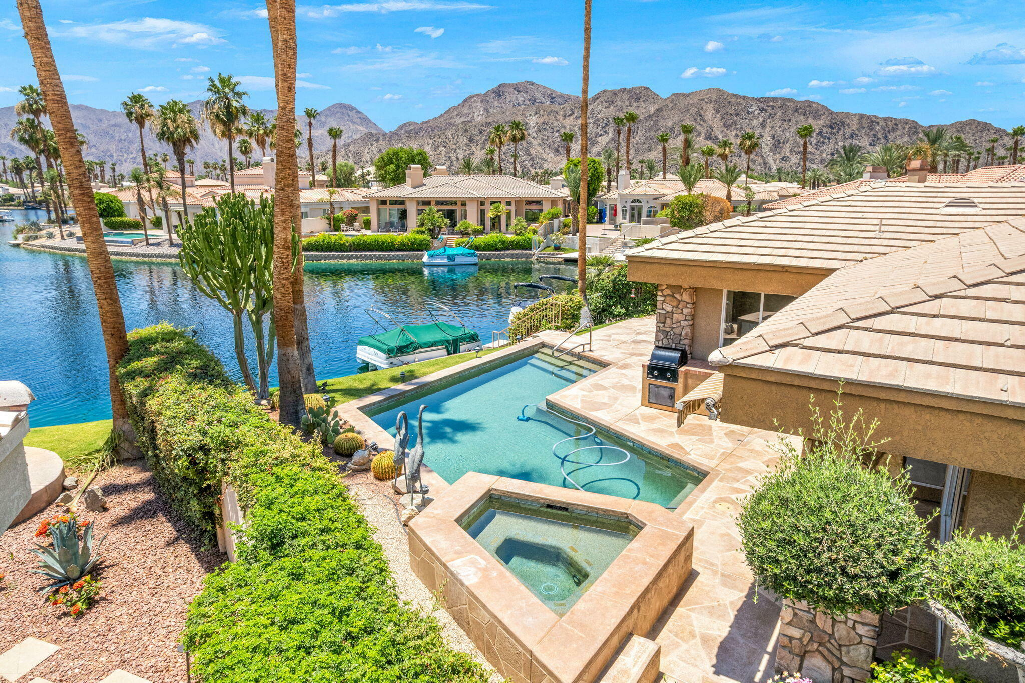 Property Photo: 78975 Dulce Del Mar CA 92253