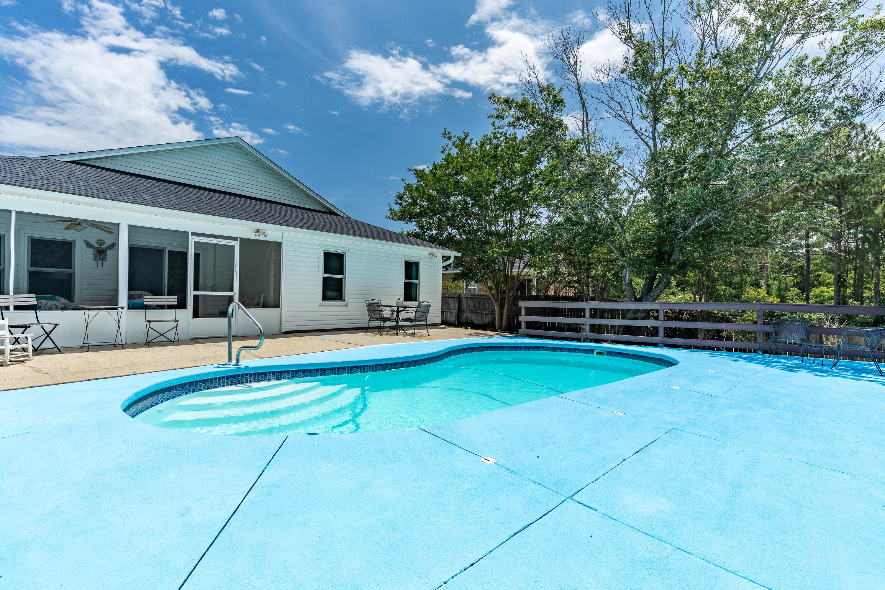 Property Photo: 6379 Heronwalk Drive FL 32563