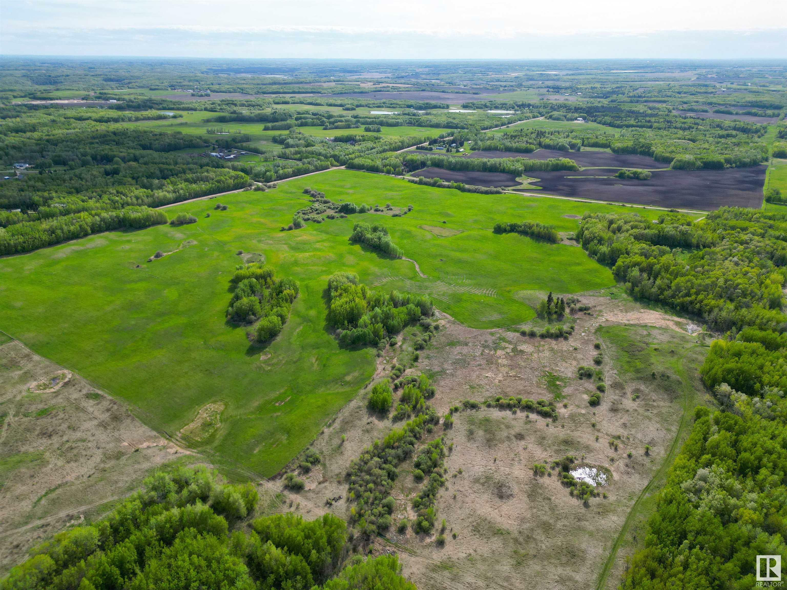 Property Photo: 54215 Rge Rd 13 AB T0E 1V2