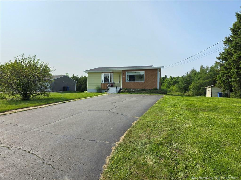 90 Kentlodge  Beresford NB E8K 1B1 photo