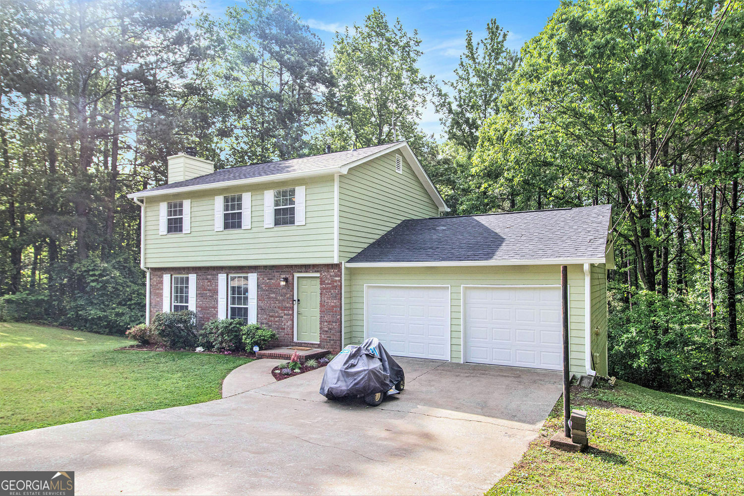 Property Photo: 2722 Spring Side Court GA 30135