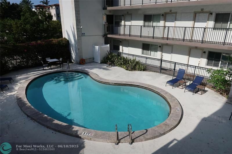 Property Photo: 924 SE 2nd St 27 FL 33301