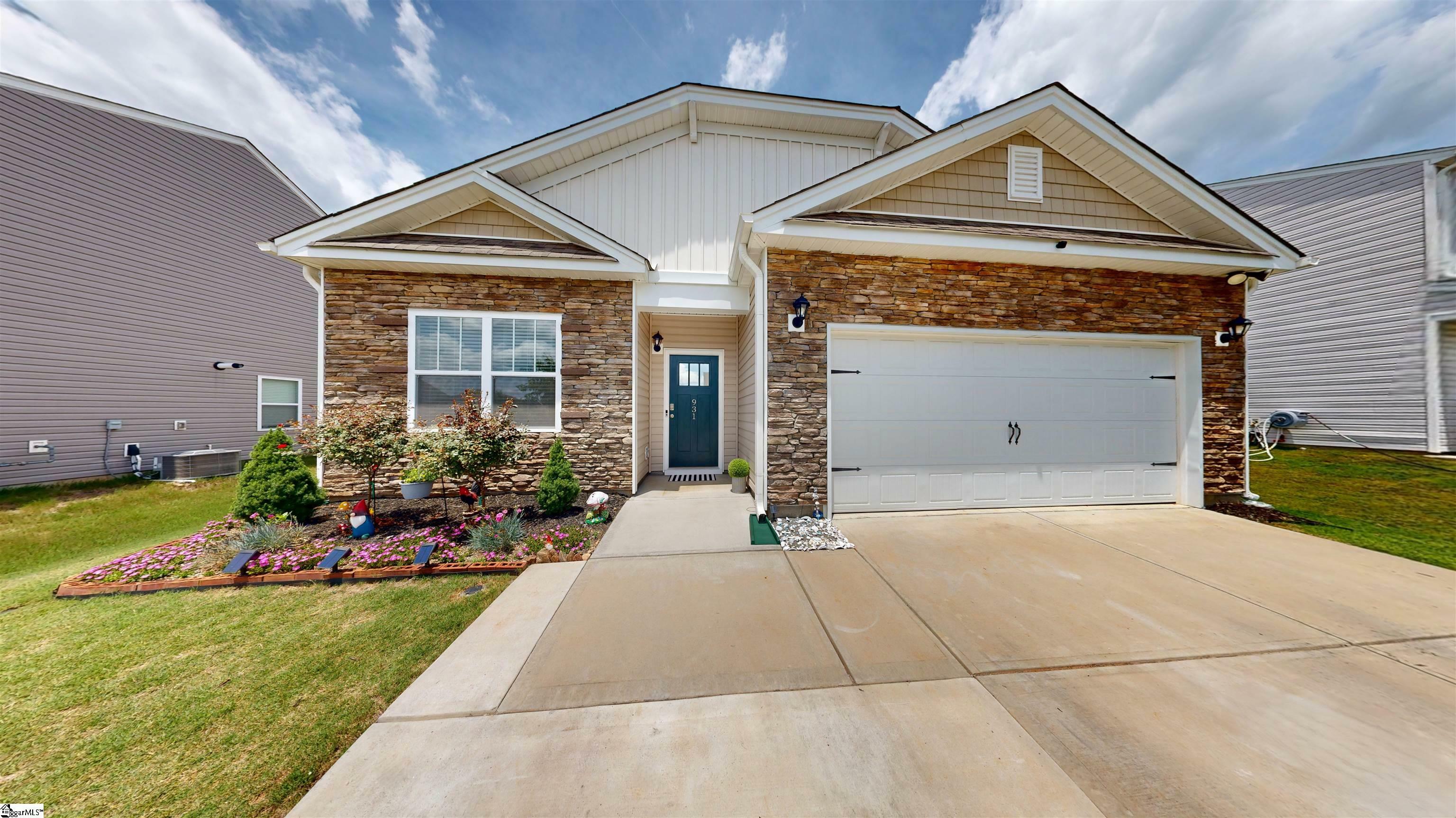 Property Photo: 931 Brynderwen Place SC 29365-8601