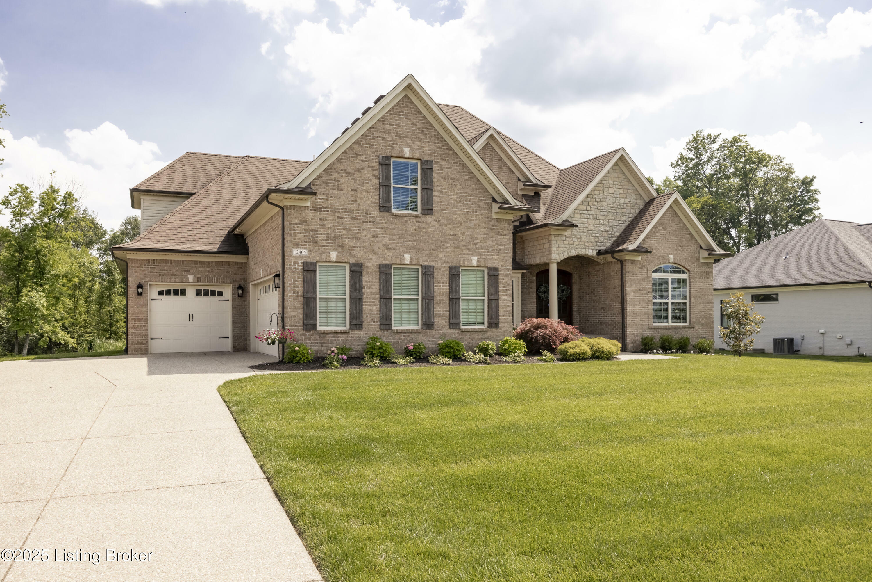 Property Photo: 12406 Poplar Woods Dr KY 40026