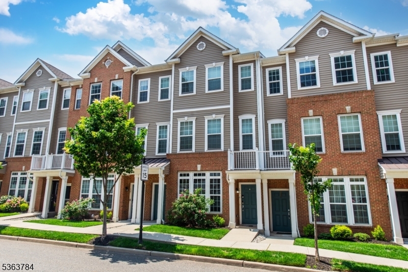 Property Photo: 129 Eisenhower Ln 2109 NJ 07075