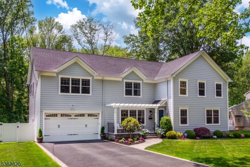 295 Chaucer Dr  Berkeley Heights Twp. NJ 07922 photo