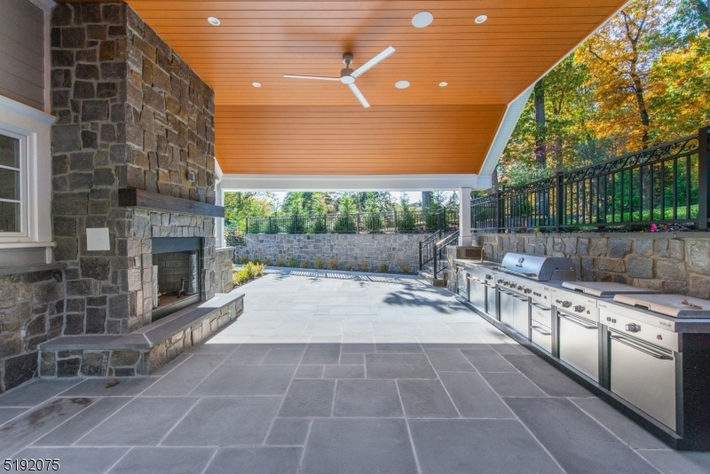Property Photo: 368 Hartshorn Dr NJ 07078