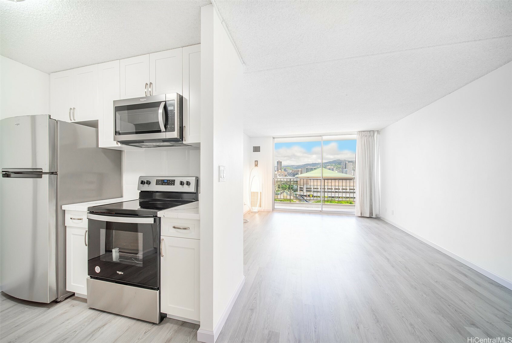 Property Photo: 400 Hobron Lane 1410 HI 96815