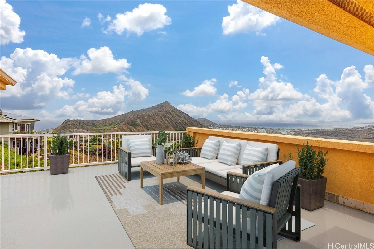 Property Photo: 1062 Hoa Street HI 96825