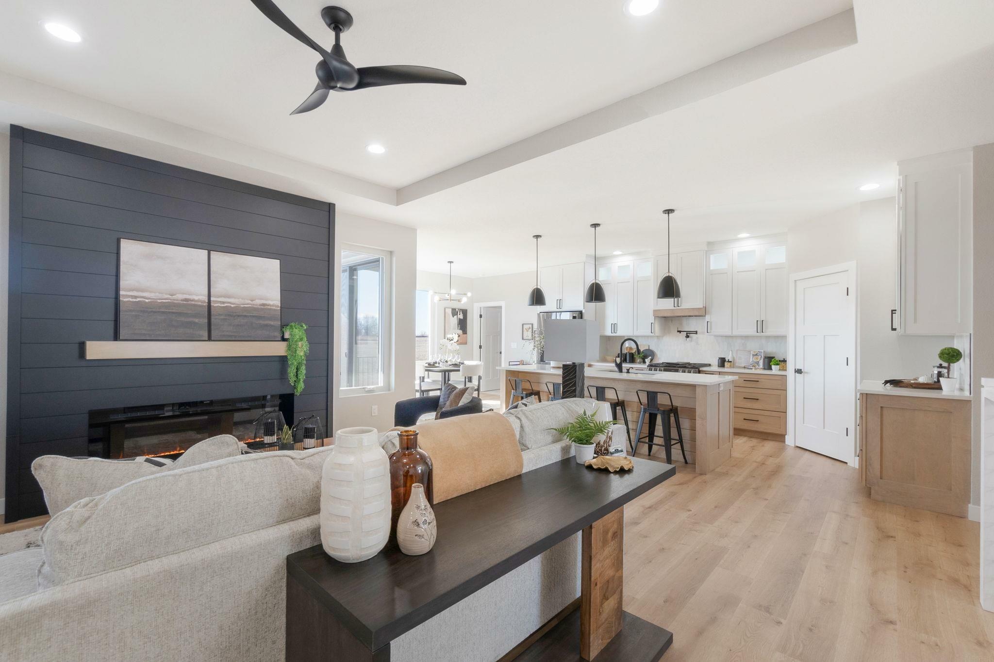 Property Photo: 3910 Broomfield Drive IA 50613