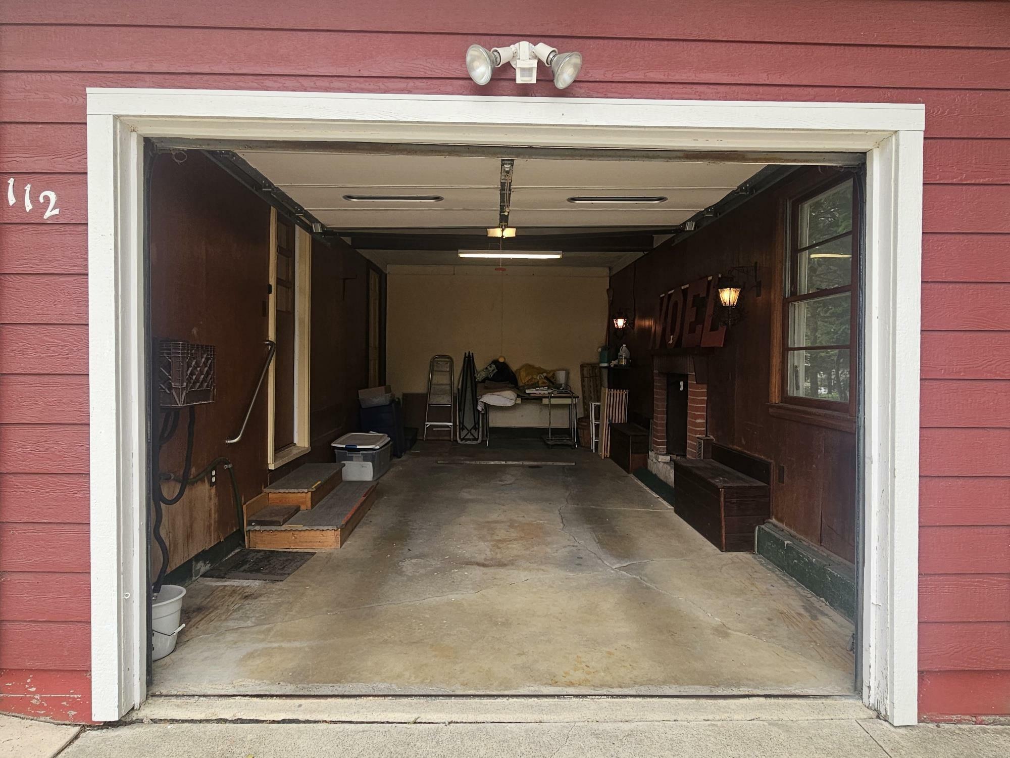 Property Photo: 112 6th St. NE IA 50662