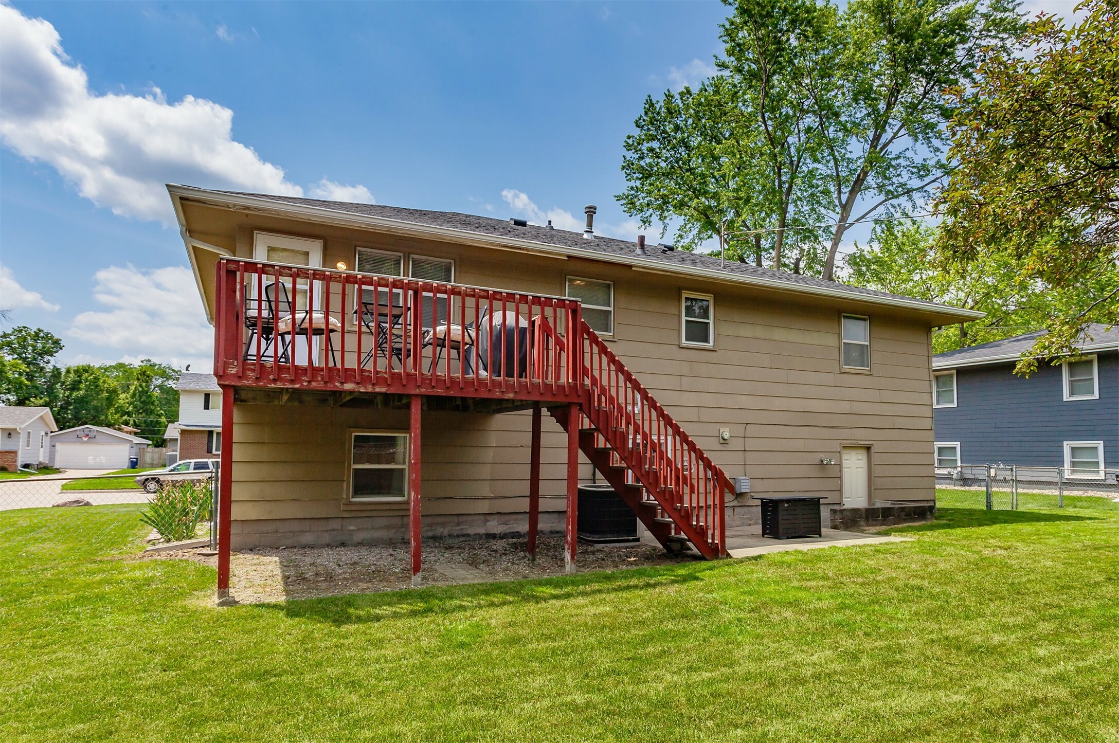 Property Photo: 1205 SE Bel Aire Road IA 50021