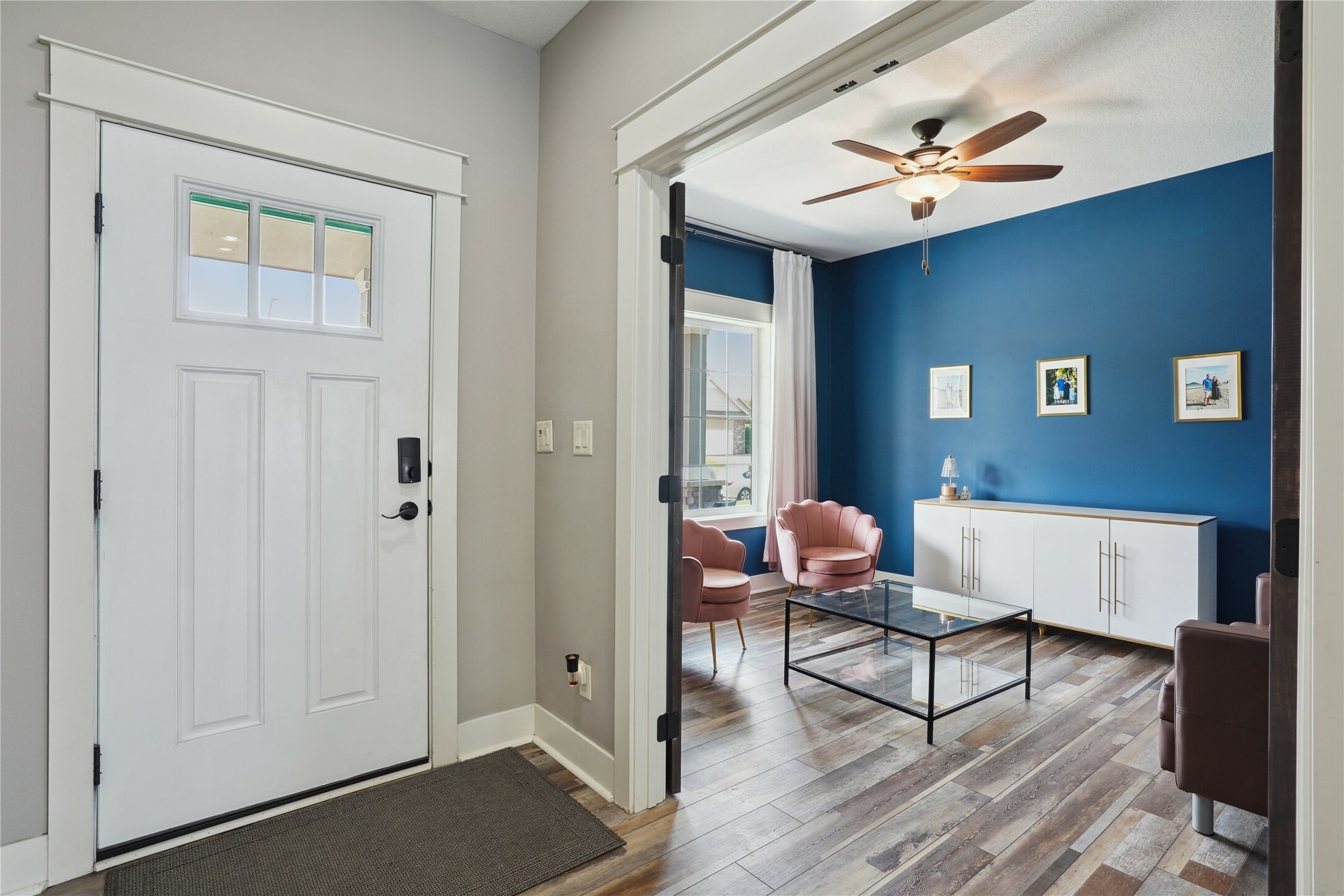 Property Photo: 4205 Lakewood Lane IA 50320