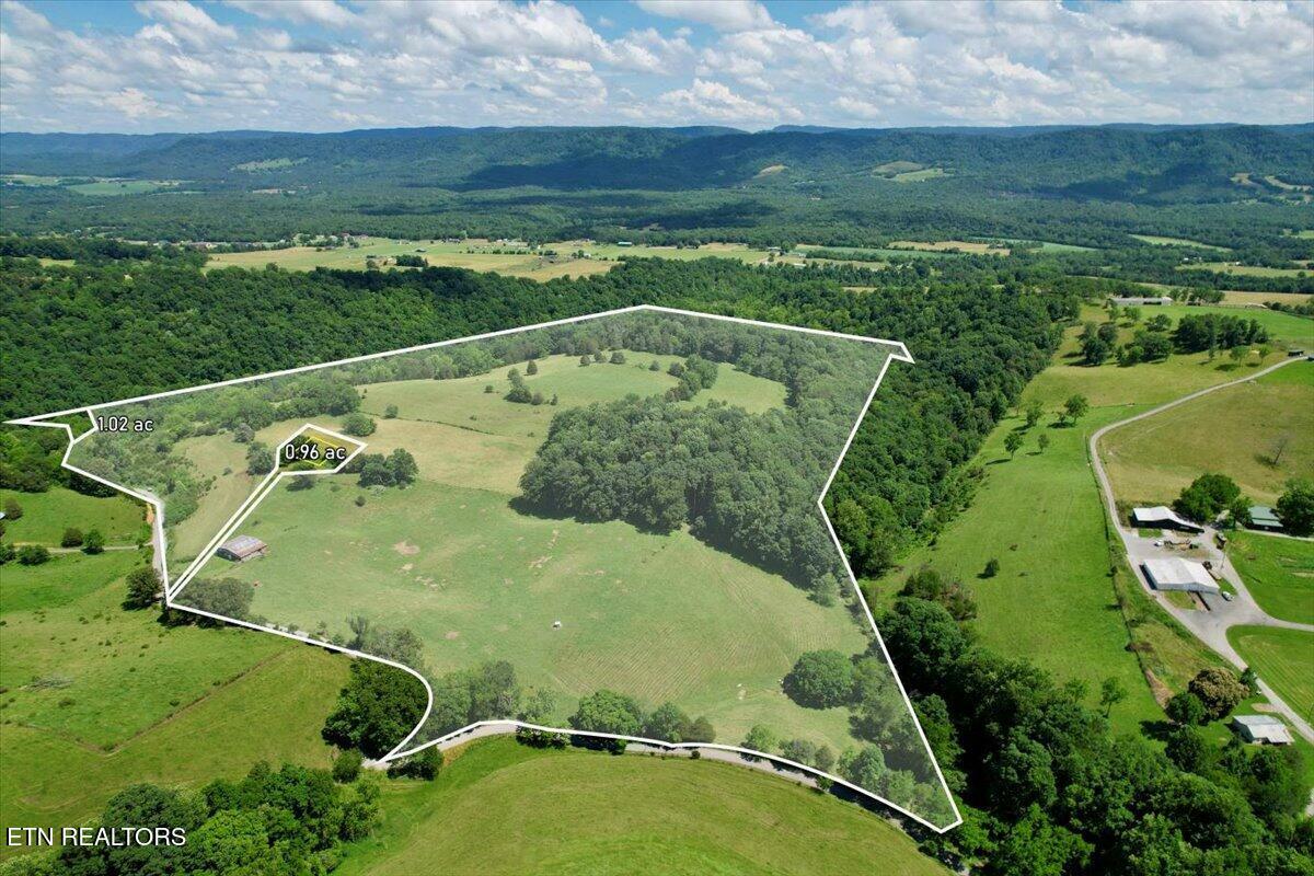 Property Photo: 187 Van Huss Rd VA 24281
