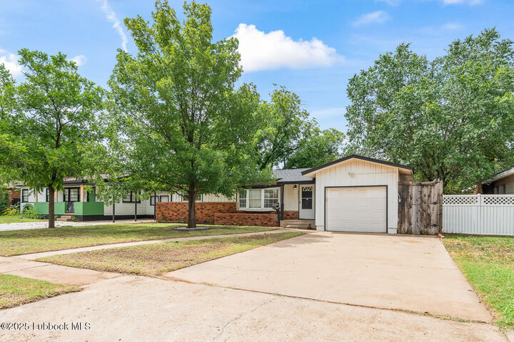 Property Photo:  3415 39th Street  TX 79413 