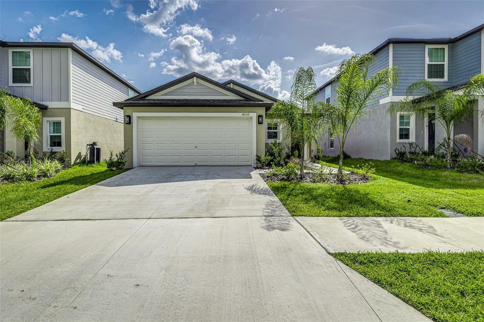 Property Photo: 4035 Radiant Mountain Drive FL 33565