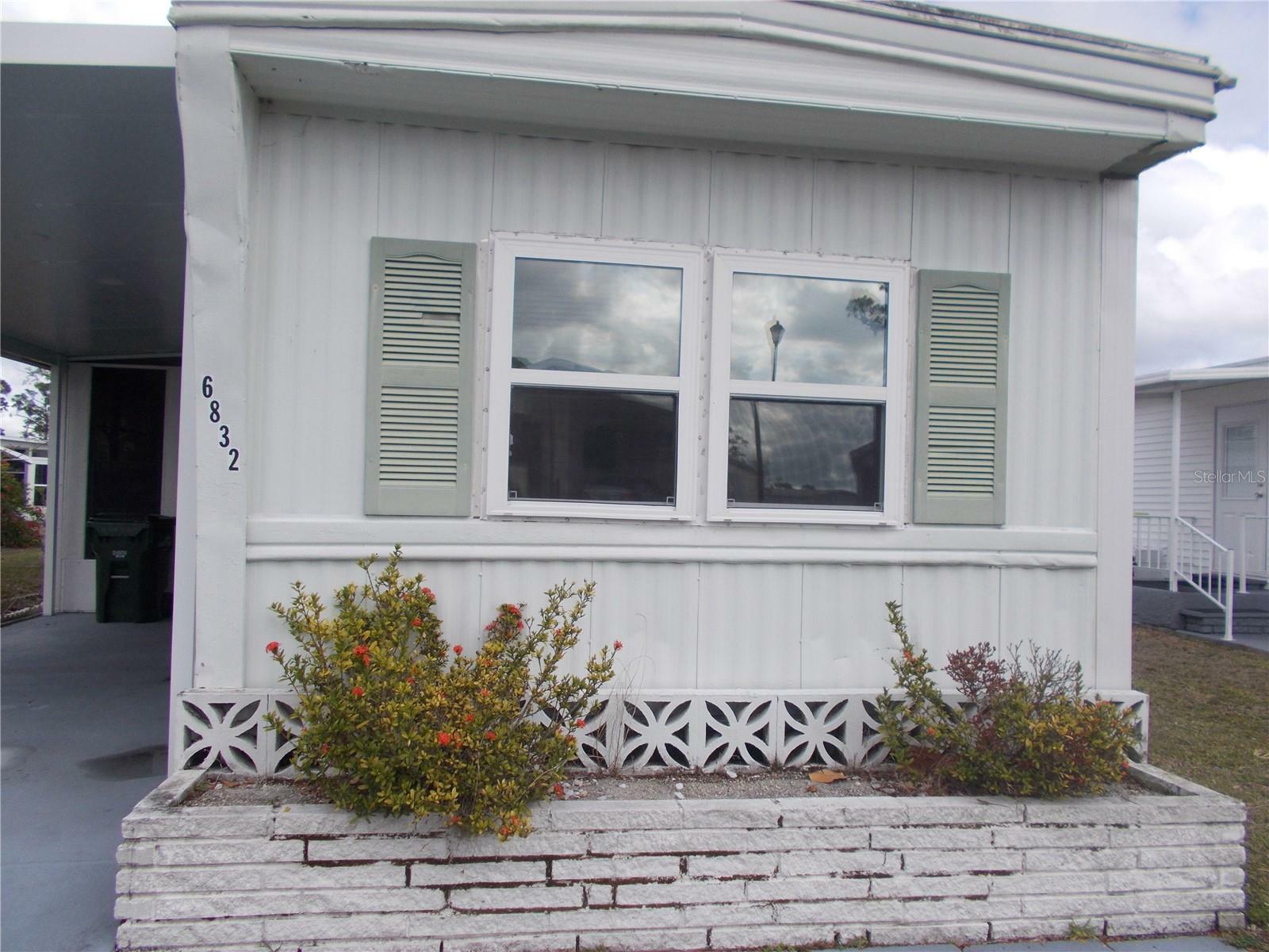 Property Photo:  6832 Holo Court  FL 34287 