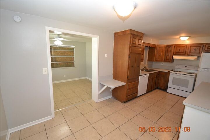 Property Photo: 300 Midwood Drive FL 33566