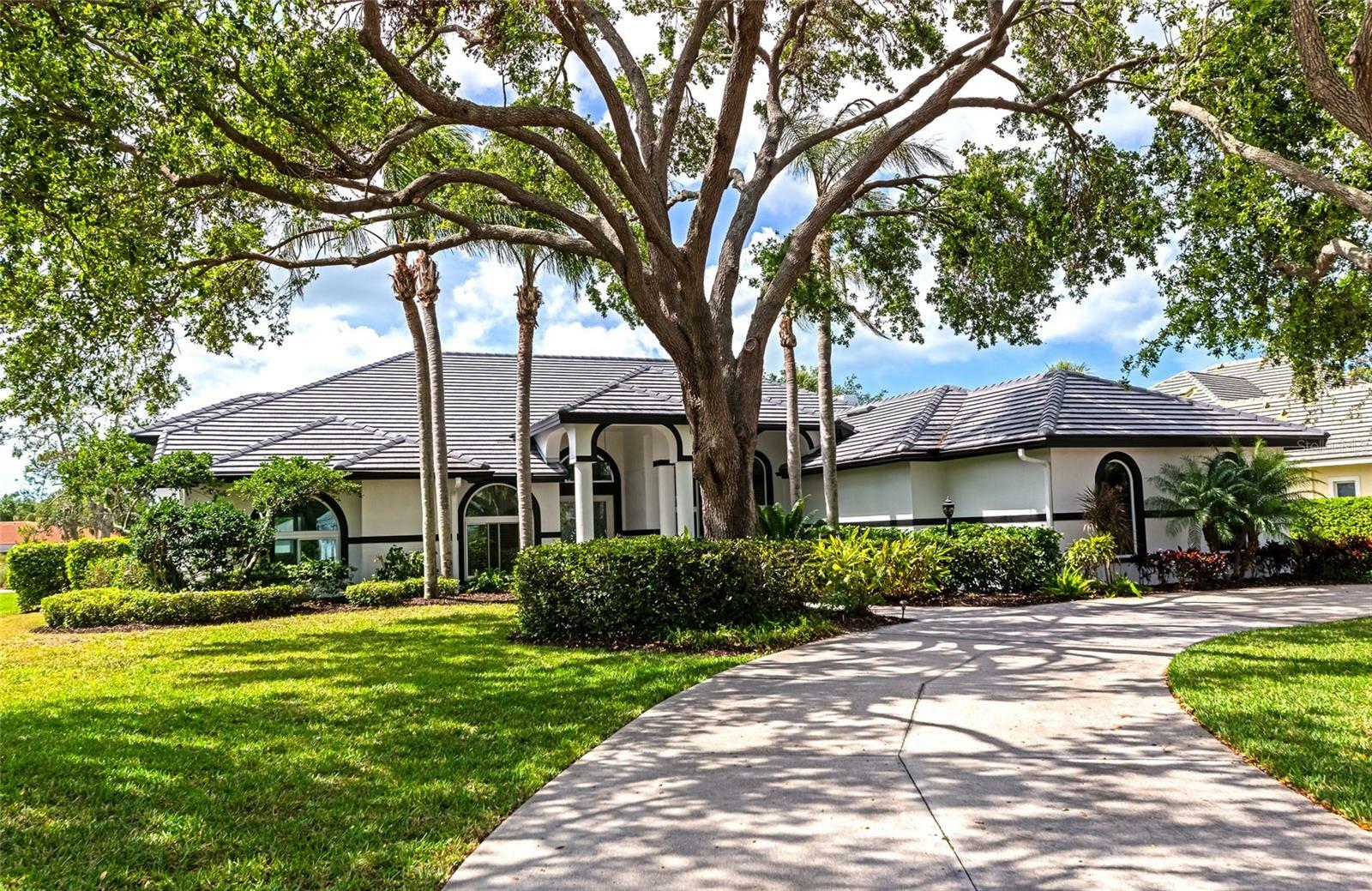 Property Photo: 600 Eagle Watch Lane FL 34229