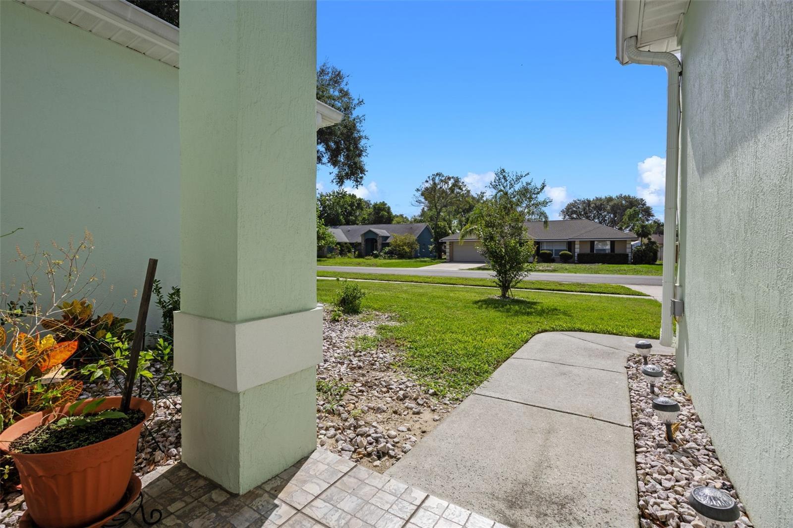 Property Photo: 2710 Autumn Lane FL 32726