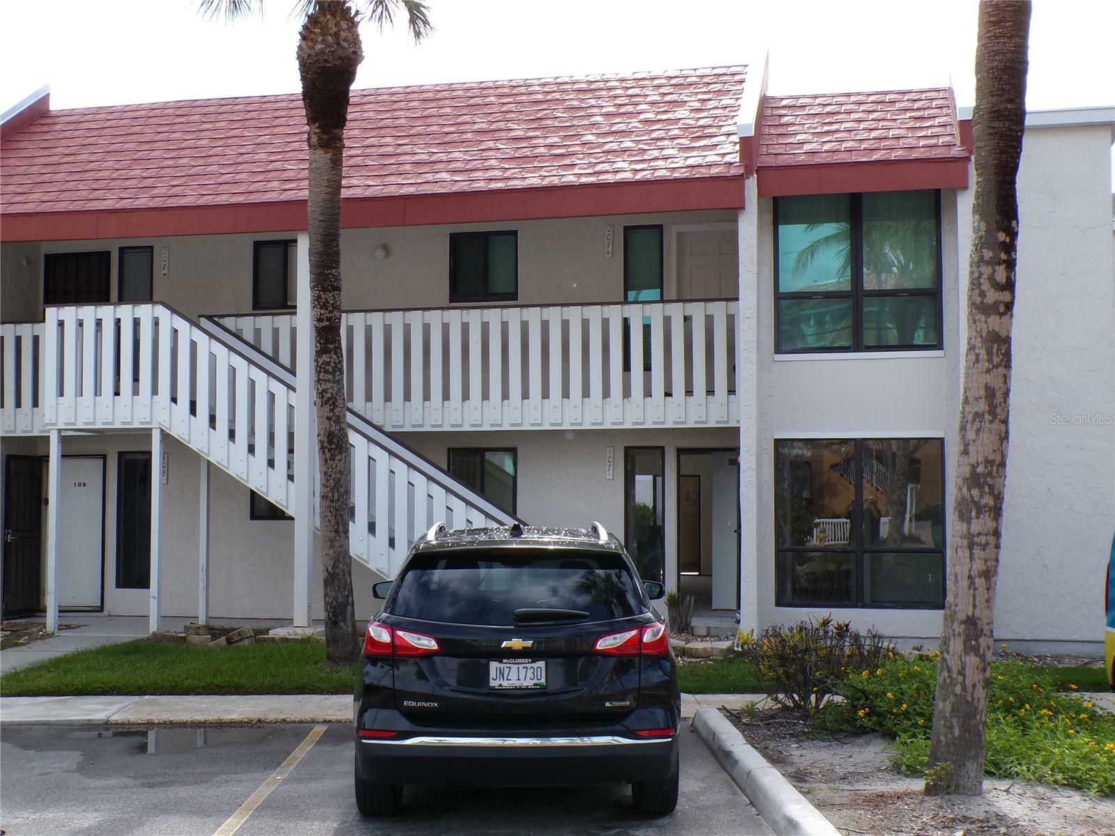 Property Photo:  1801 Gulf Drive N 207  FL 34217 
