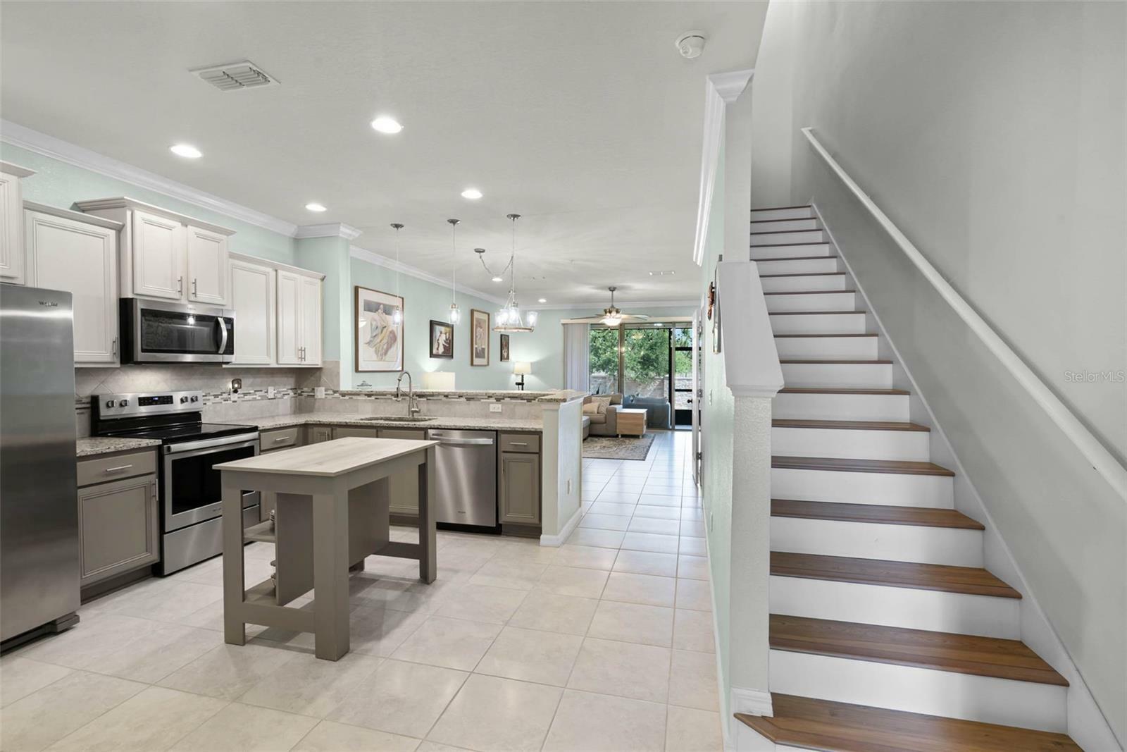 Property Photo: 1109 Pavia Drive FL 32703