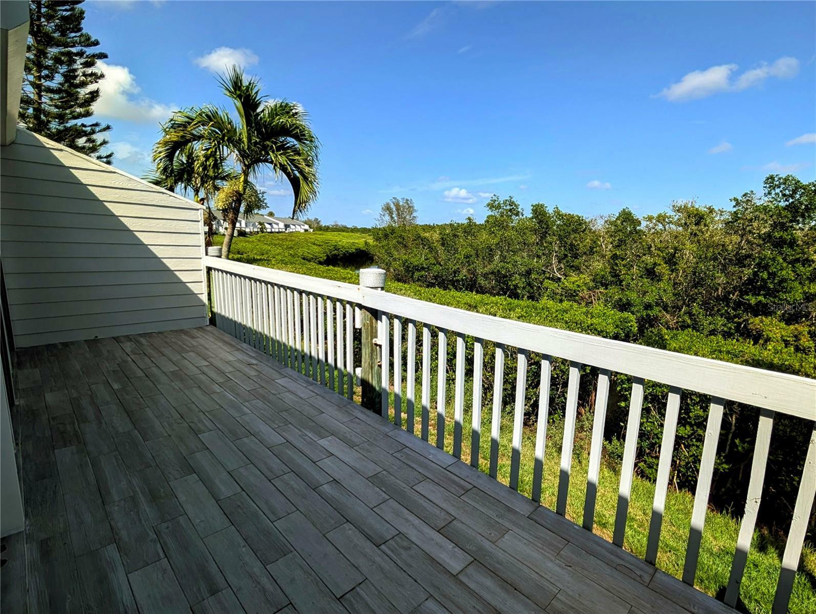 Property Photo: 967 Waterside Lane 1 FL 34209