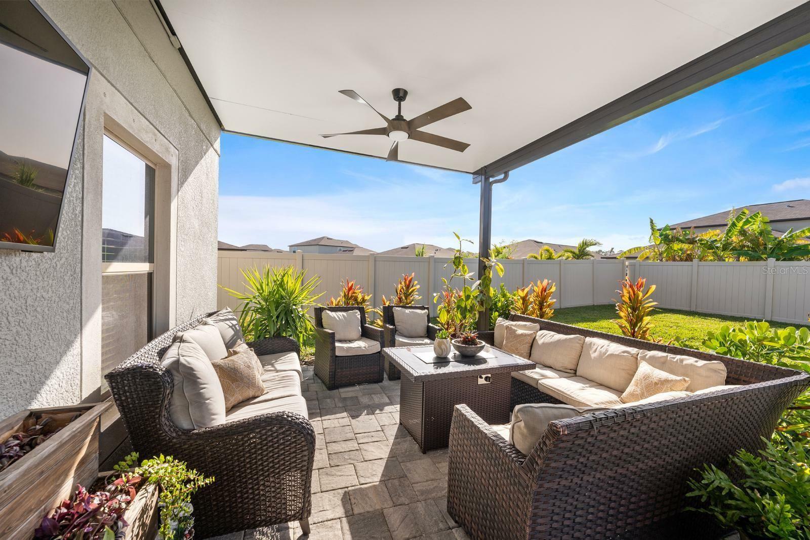 Property Photo: 9334 Lemon Drop Loop FL 33573