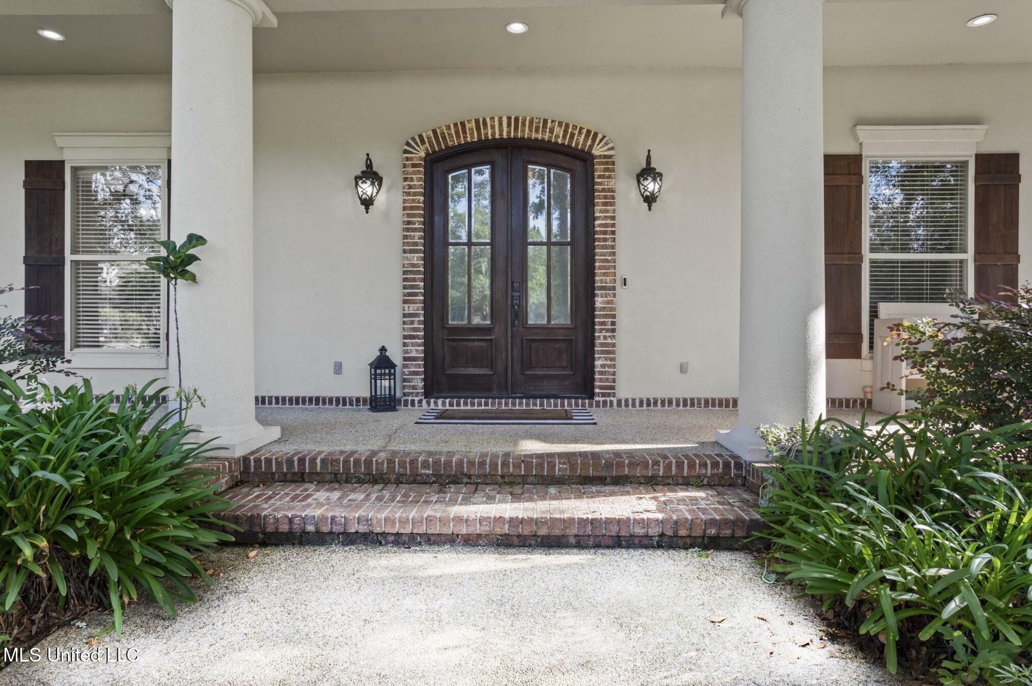 Property Photo: 3208 Oakleigh Circle MS 39564